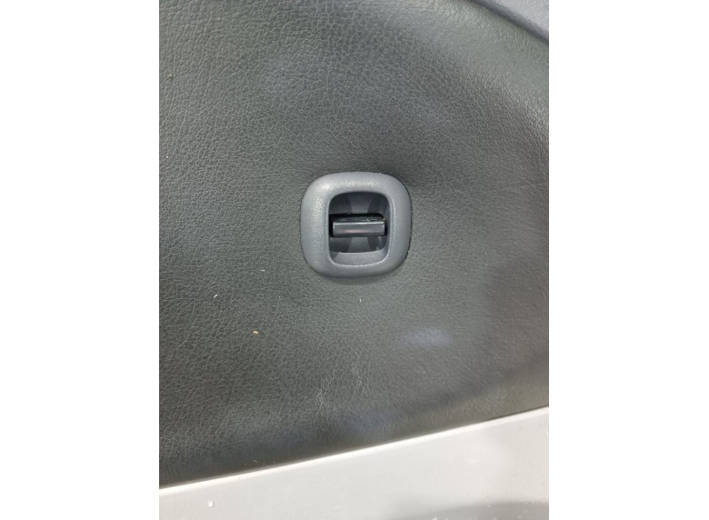 Кнопка стеклоподъемника заднего левого к Toyota Previa, 2003г.