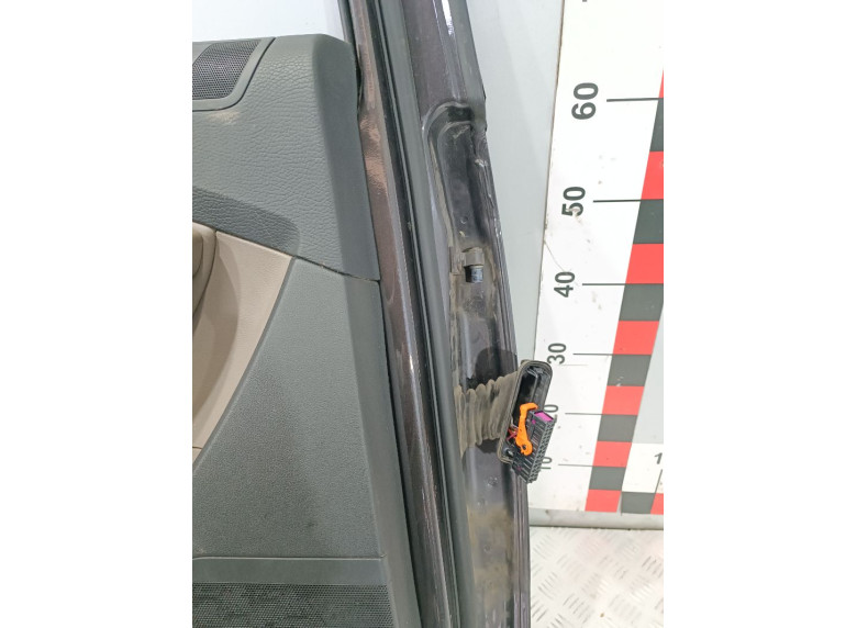 Дверь задняя левая к Volkswagen Passat, 2007г.