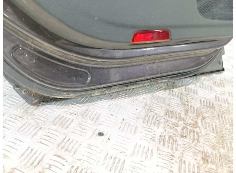 Дверь задняя левая к Volkswagen Passat, 2007г.