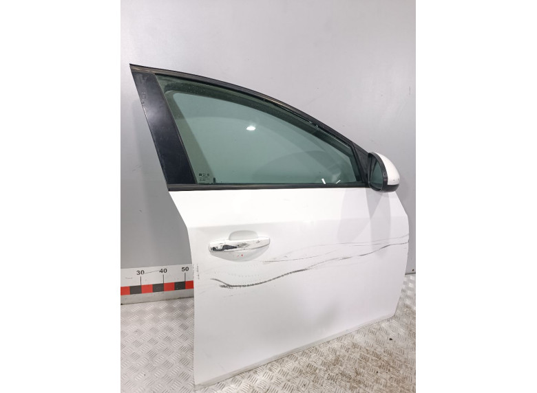 Замок двери передней правой к Chevrolet Cruze, 2010г.