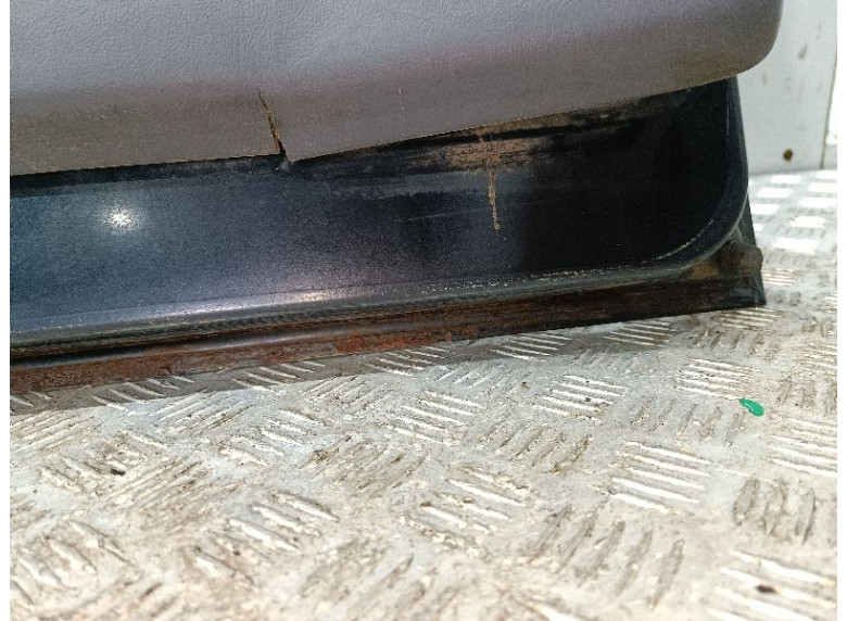Дверь сдвижная правая к Mercedes Vito W638, 1999г.