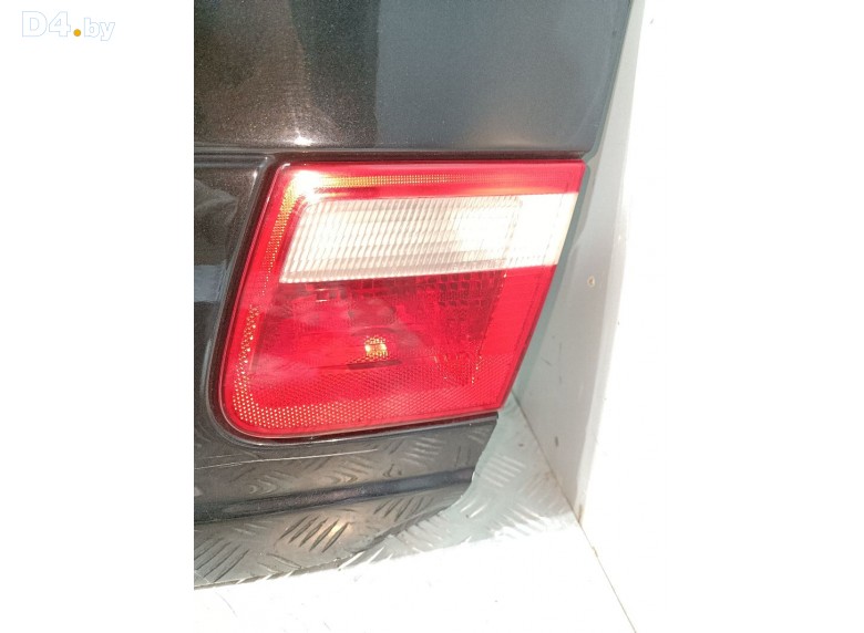 Фонарь крышки багажника правый к BMW 3E46 undefined г.