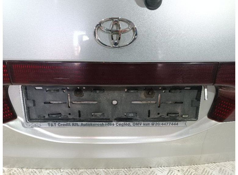 Бленда к Toyota Previa, 2003г.