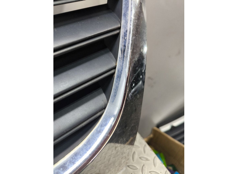 Решетка радиатора к Volkswagen Passat, 2007г.