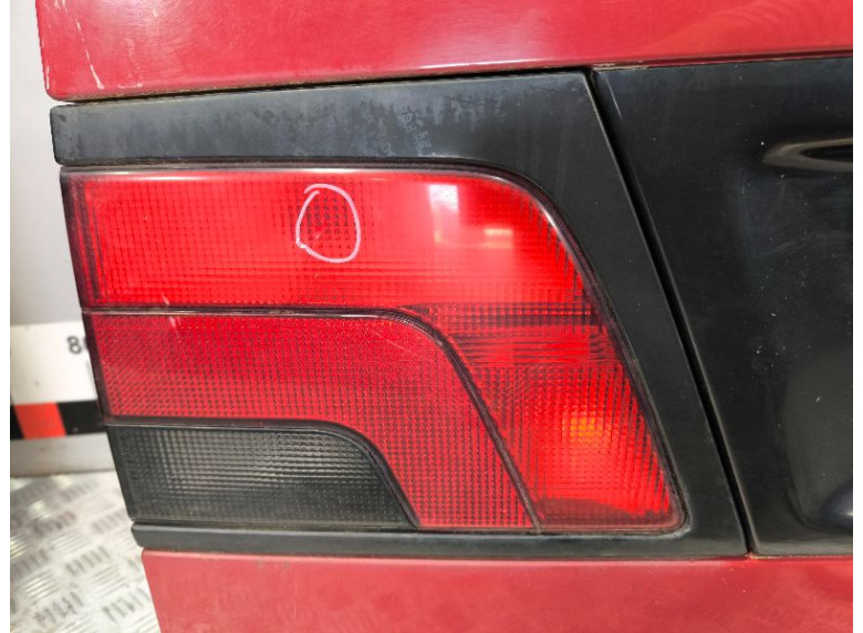 Фонарь крышки багажника левый к Peugeot 806, 1997г.