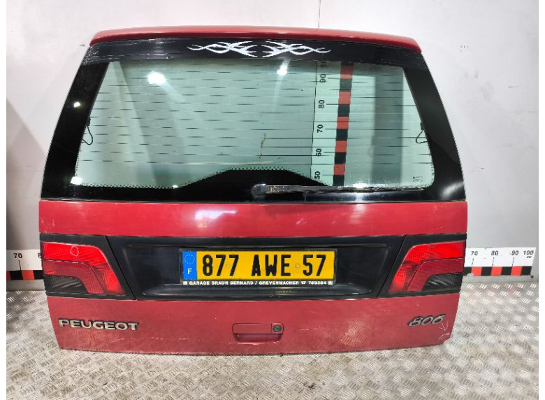 Фонарь крышки багажника левый к Peugeot 806, 1997г.