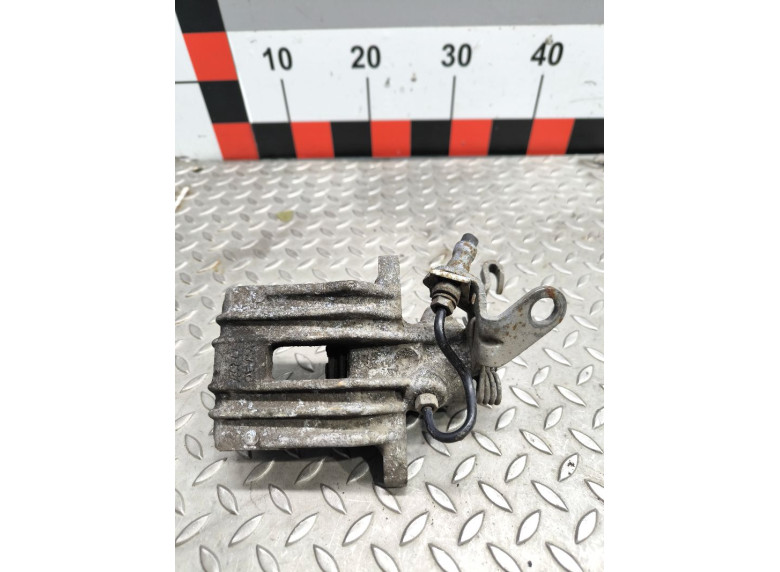 Суппорт задний правый к Volkswagen Golf, 2006г.