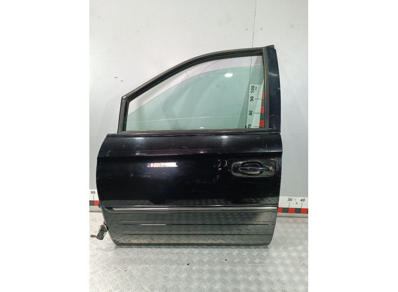 Ручка наружная передняя левая к Chrysler Voyager, 2004г.
