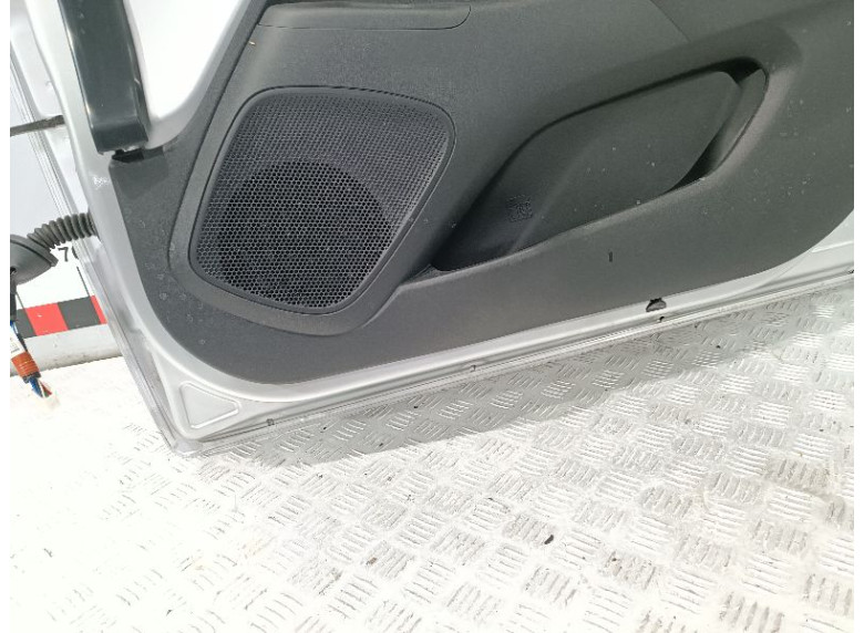 Дверь передняя правая к Citroen C1, 2018г.