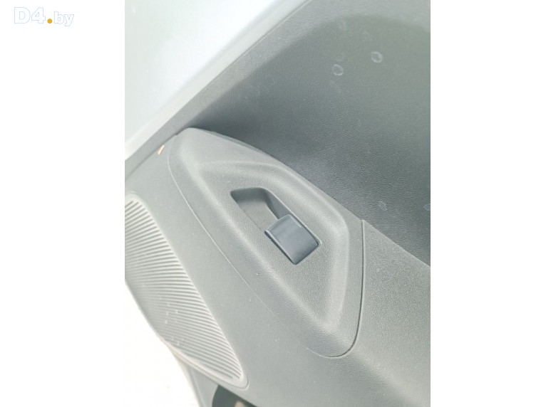 Кнопка стеклоподъемника переднего правого к Citroen C1 undefined г.