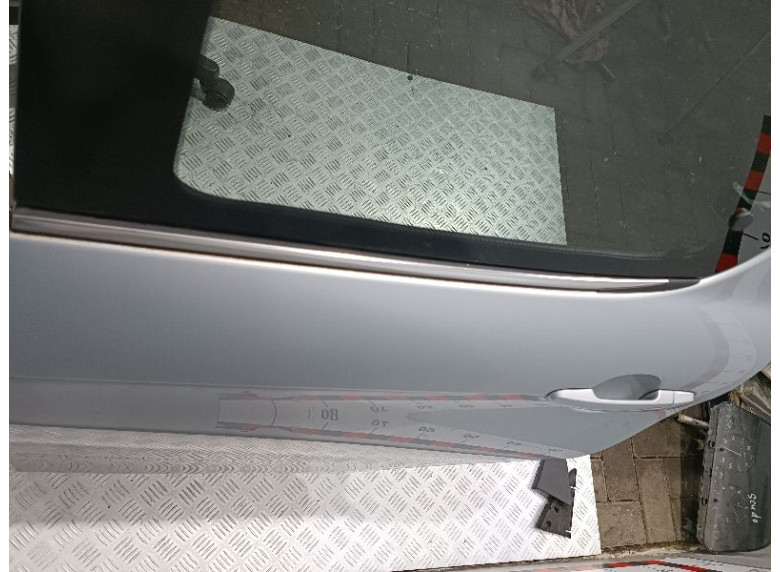 Молдинг стекла двери задней левой наружной к Citroen C1, 2018г.