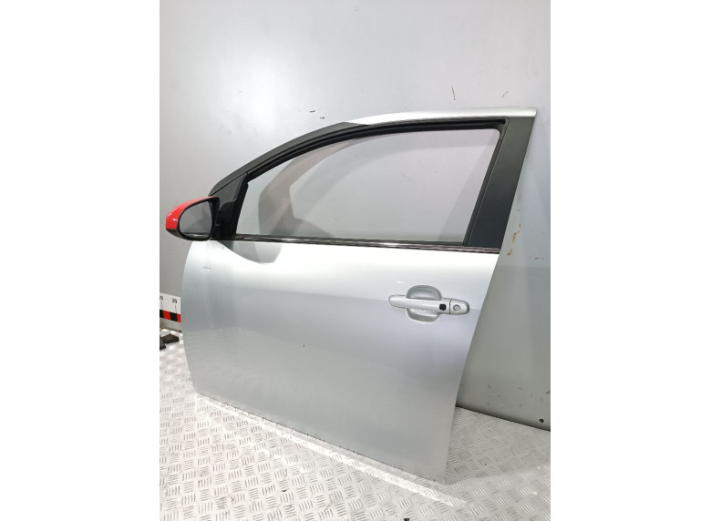 Молдинг стекла двери передней левой наружный к Citroen C1, 2018г.