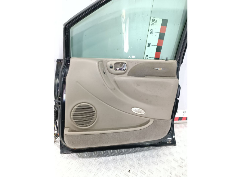 Кнопка стеклоподъемника переднего правого к Chrysler Voyager, 2004г.