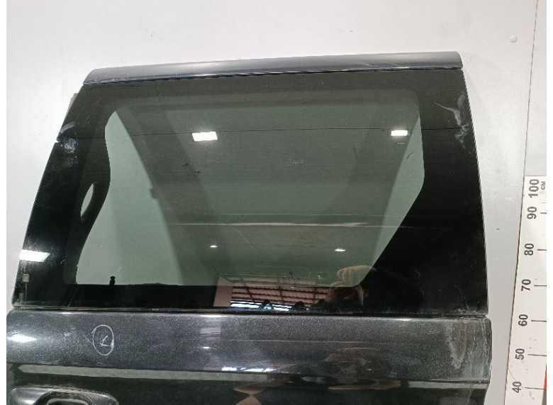 Стекло двери задней левой к Chrysler Voyager, 2004г.