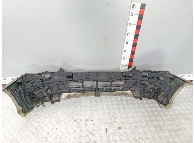 Бампер передний к Mercedes C W203, 2005г.