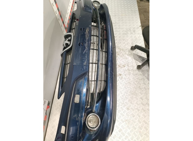 Заглушка (решетка) в бампер передний к Peugeot 607