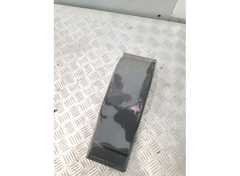 Молдинг крыла к Iveco Daily, 2001г.