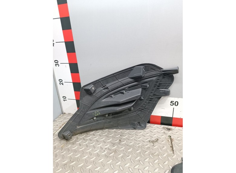 Заглушка (решетка) в бампер передний к Заглушка (решетка) в бампер передний к Hyundai i20 undefined г. i20