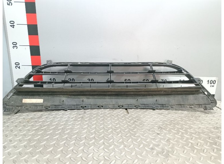 Заглушка (решетка) в бампер передний к Заглушка (решетка) в бампер передний к Hyundai i20 undefined г. i20