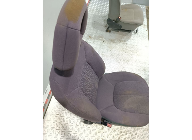 Сиденье переднее левое к Mercedes A W168, 1999г.