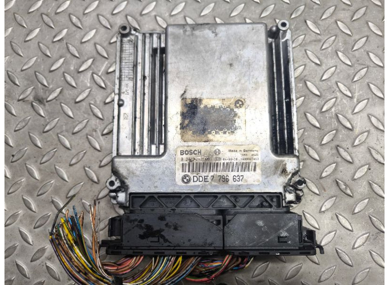 Блок управления двигателем к BMW 5 E60/E61, 2004г.