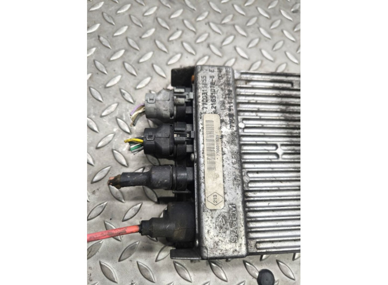 Блок управления двигателем к Opel Movano, 2001г.