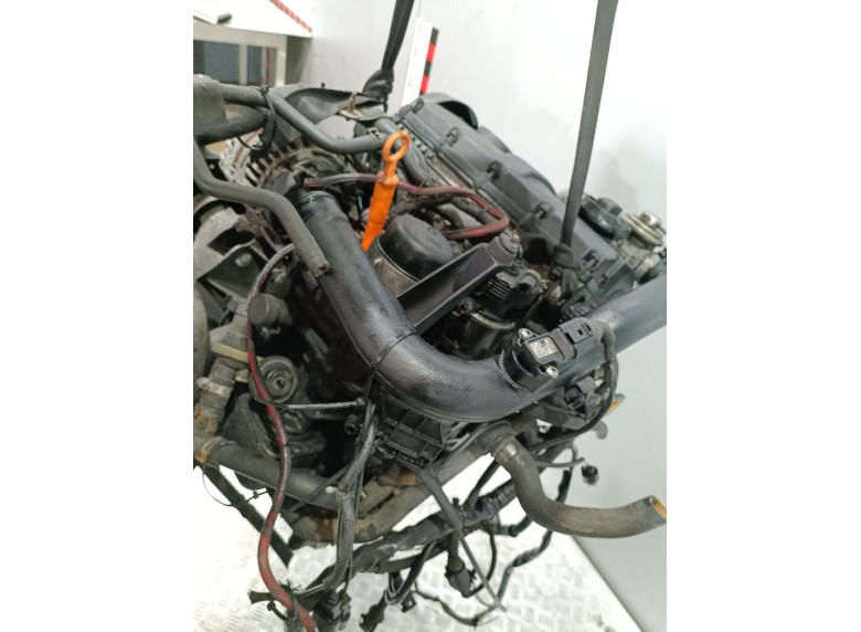 Проводка двигателя к Volkswagen Passat, 2002г.