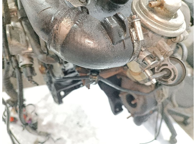 Патрубок впускного коллектора к Volkswagen Passat, 2002г.