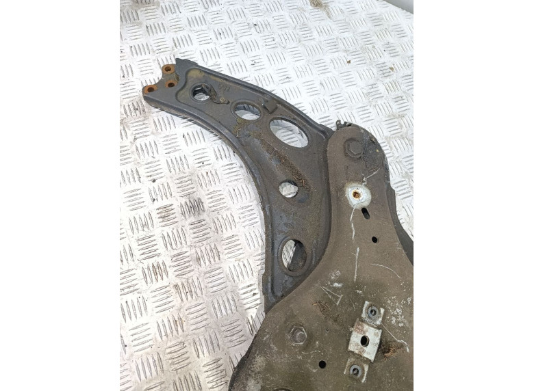 Рычаг передний левый к Opel Vivaro, 2017г.