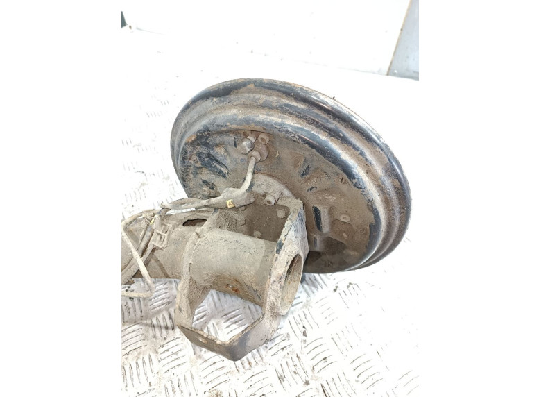 Ступица задняя правая к Volkswagen Passat, 1995г.