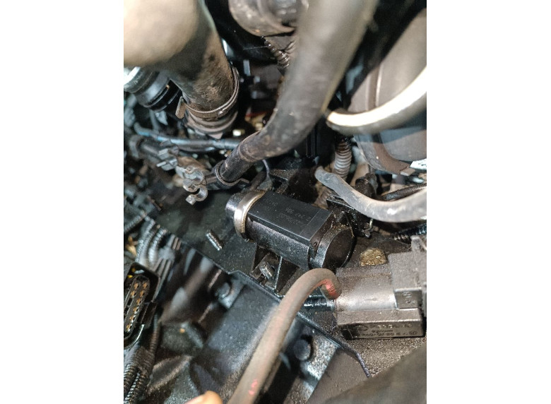 Клапан электромагнитный к BMW 5 E60/E61, 2005г.