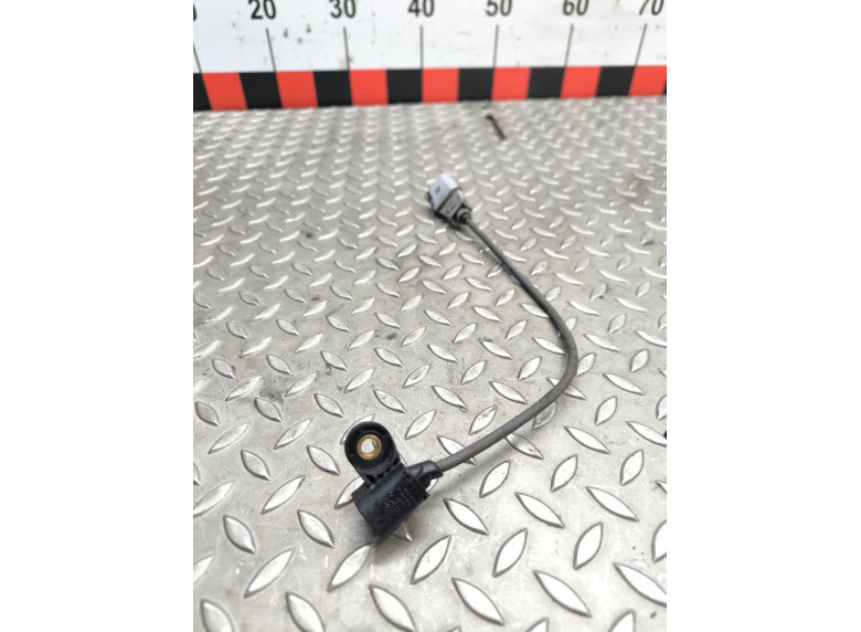 Датчик распредвала к Volkswagen Passat, 2010г.