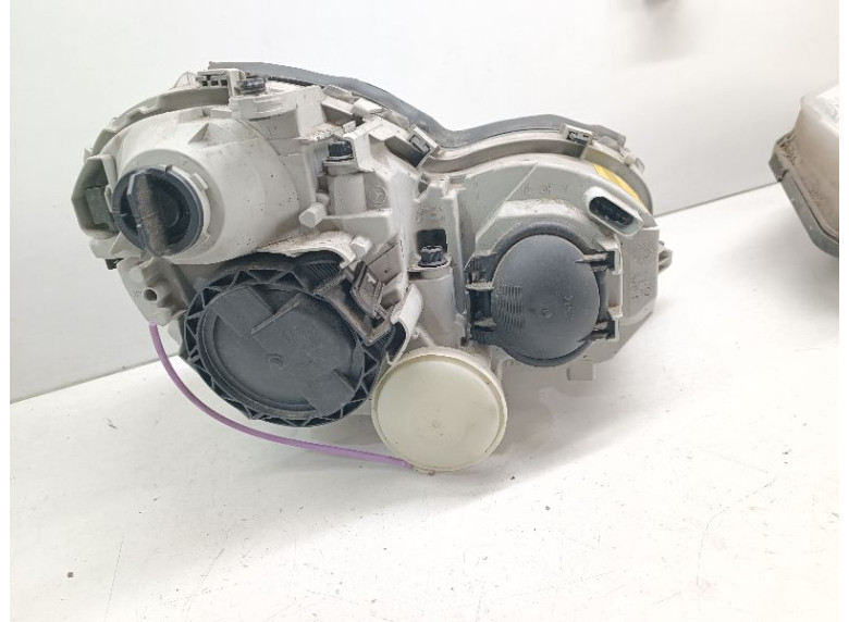 Фара левая к Mercedes C W203, 2003г.