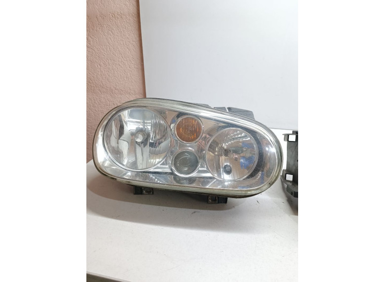 Фара правая к Volkswagen Golf, 2000г.