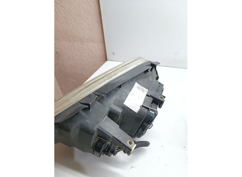 Фара правая к Volkswagen Golf, 2000г.