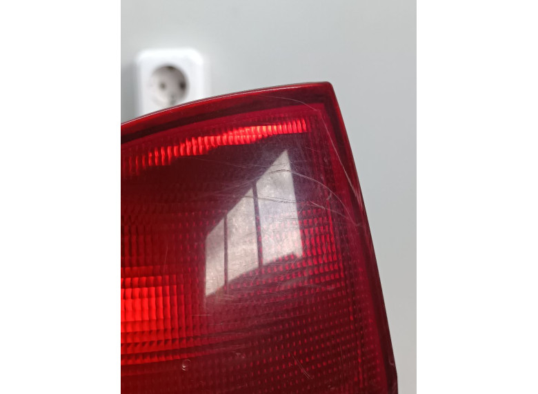 Фонарь задний левый к Mercedes C W203, 2002г.