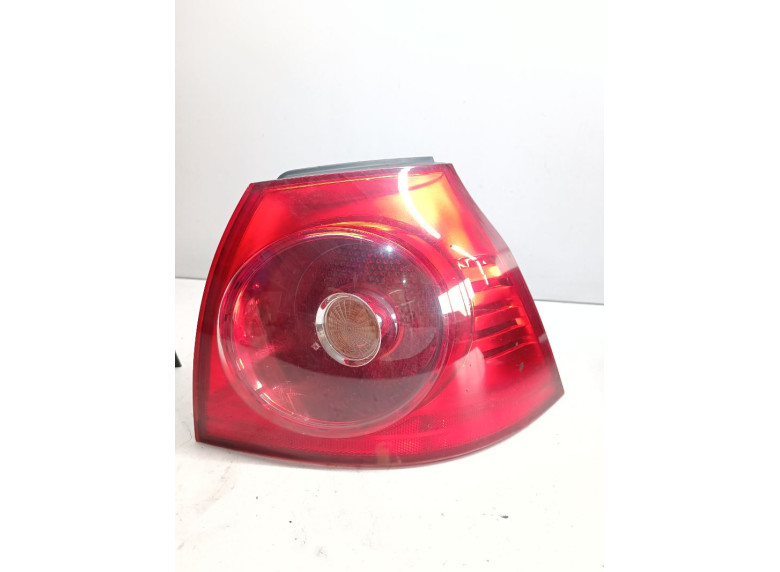 Фонарь задний правый к Volkswagen Golf, 2006г.