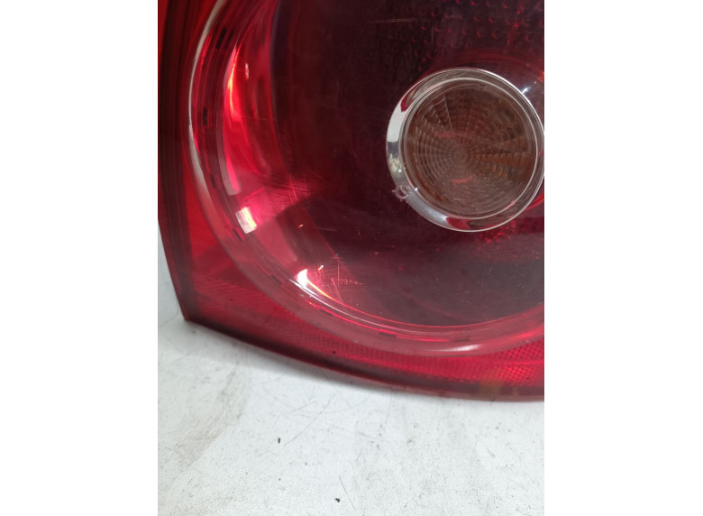 Фонарь задний правый к Volkswagen Golf, 2006г.