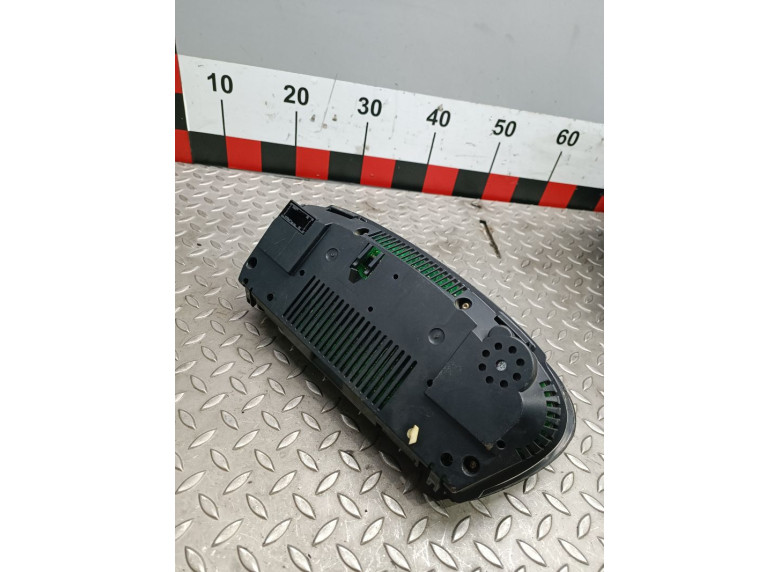 Щиток приборов (приборная панель) к BMW 5 E60/E61, 2004г.