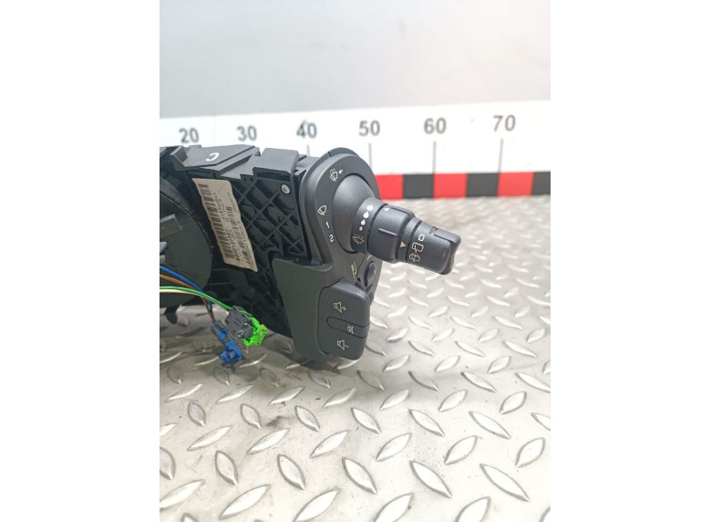 Переключатель подрулевой (стрекоза) к Renault Scenic, 2005г.