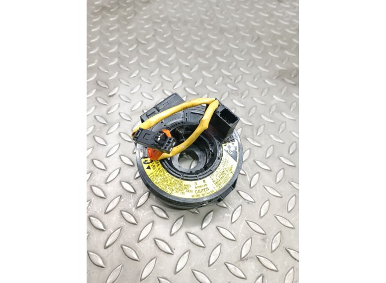 Шлейф руля к Toyota Avensis