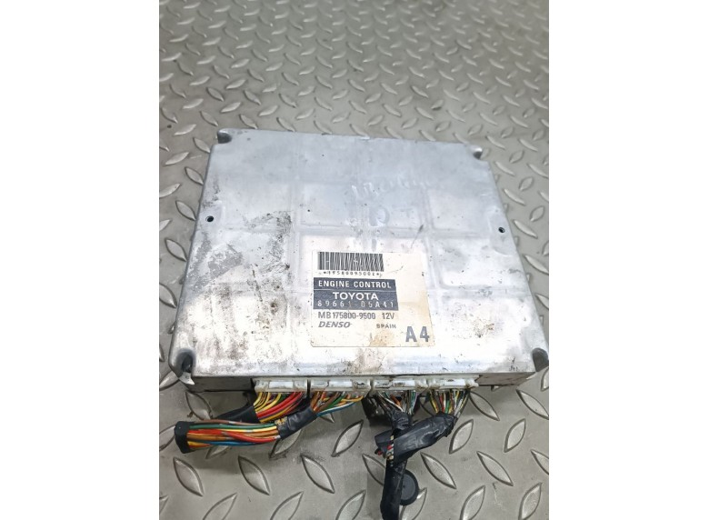 Блок управления двигателем к Toyota Avensis