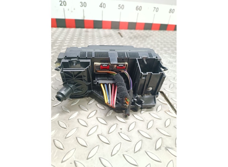 Блок управления печки/климат-контроля к Volkswagen Golf, 2006г.