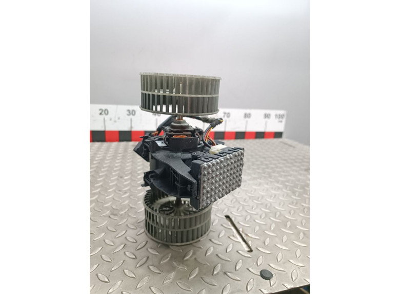 Моторчик печки к BMW 5 E60/E61, 2004г.