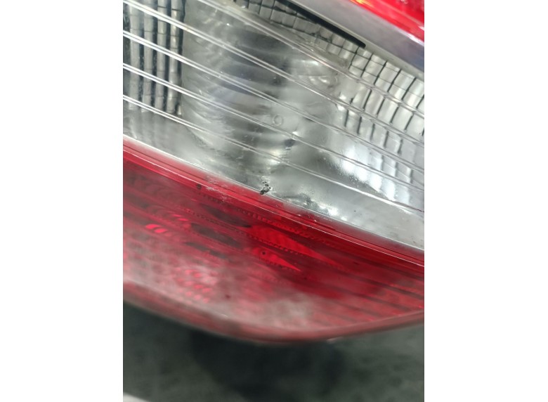 Фонарь крышки багажника левый к Фонарь крышки багажника левый к Ford C-Max undefined г. C-Max