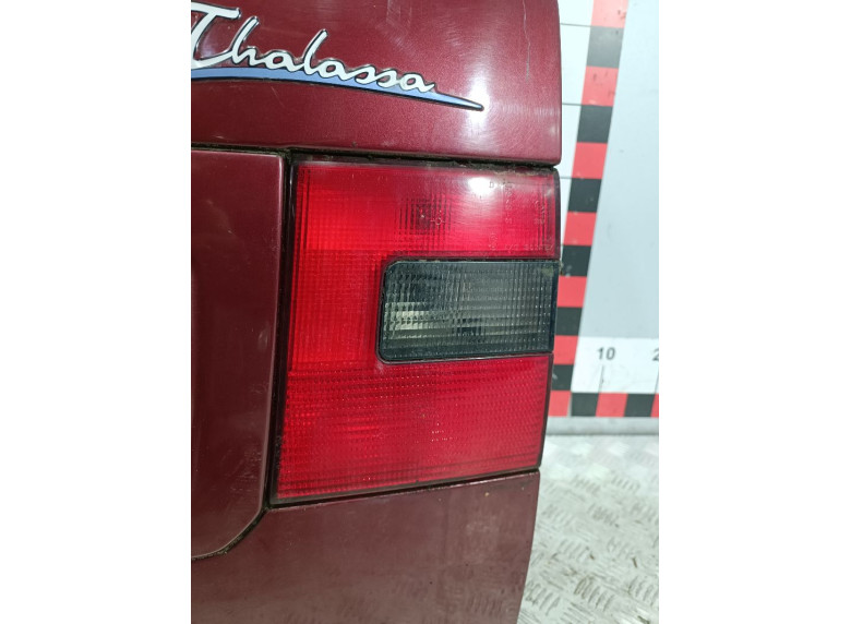 Фонарь крышки багажника правый к Citroen Evasion, 1998г.