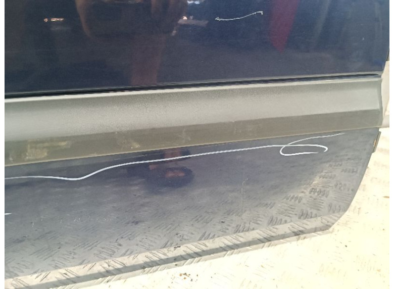 Дверь задняя правая к Volkswagen Passat, 1994г.