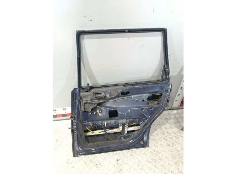 Дверь задняя правая к Volkswagen Passat, 1994г.