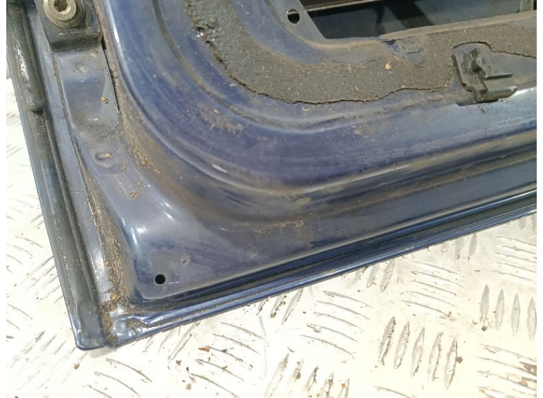 Дверь задняя правая к Volkswagen Passat, 1994г.