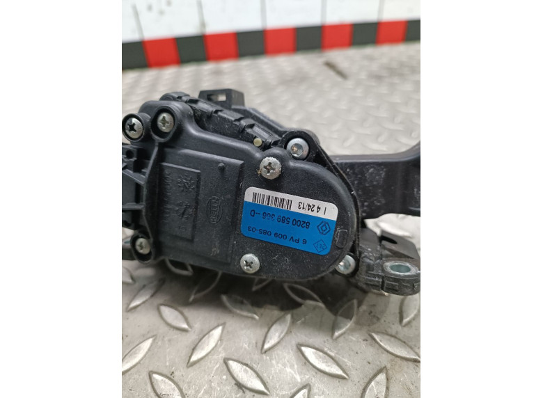 Педаль газа к Renault Sandero Stepway, 2013г.